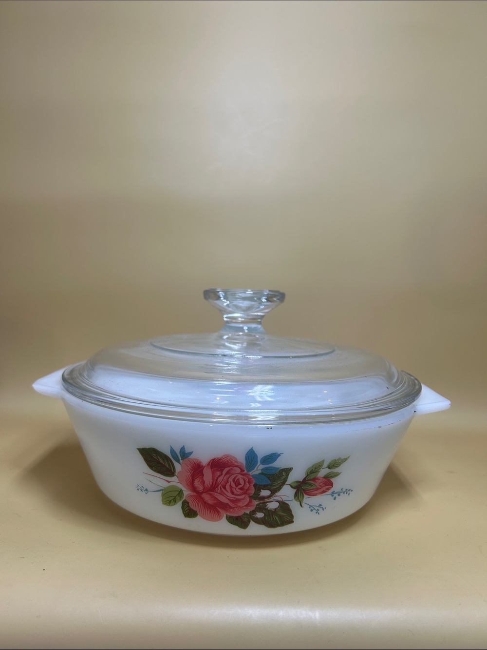 JAJ Pyrex Casserole Dish Cottage Red Rose 509 White Milk Glass with Lid Vintage